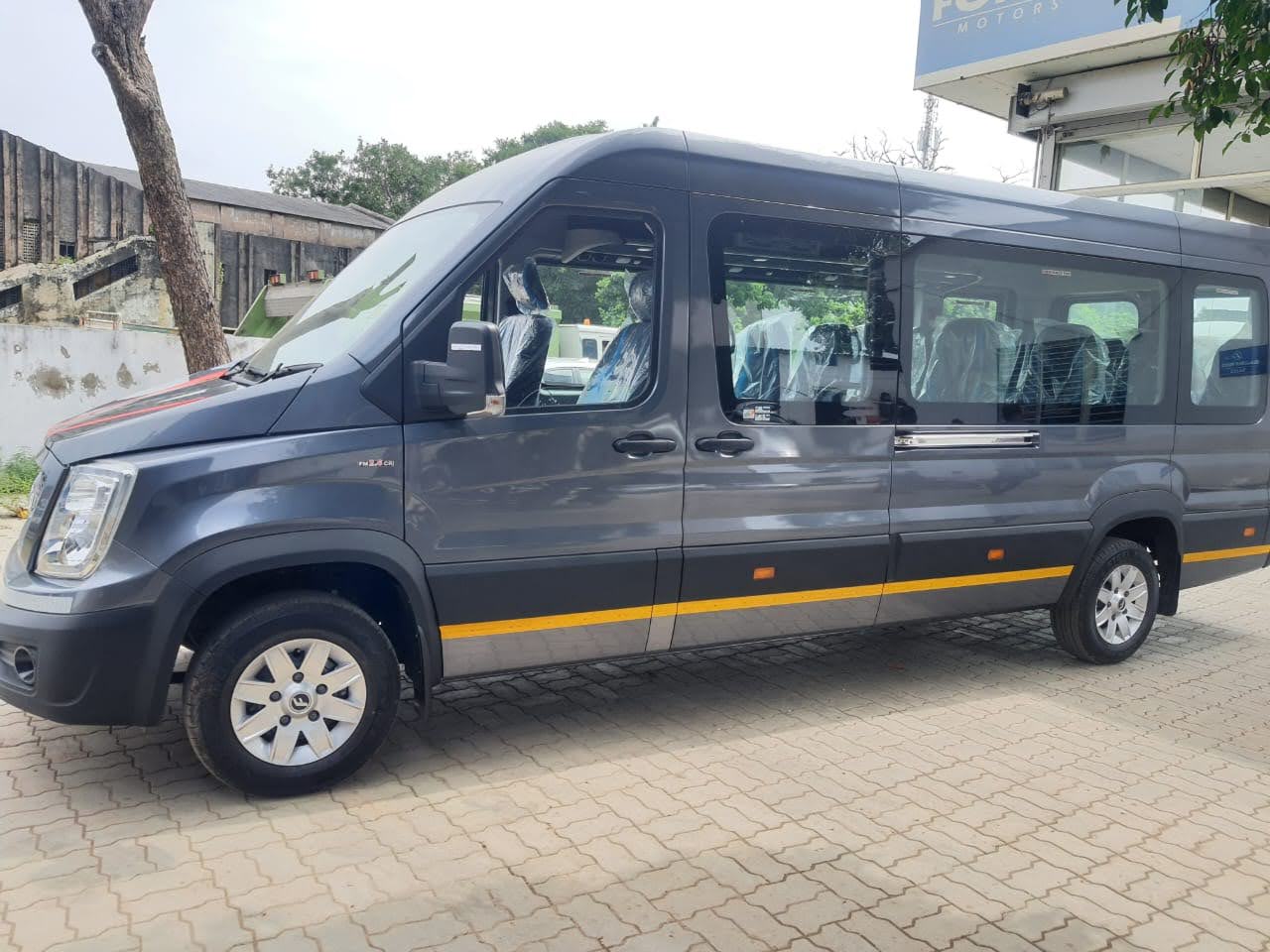 Urbania (20 Seater) image 3