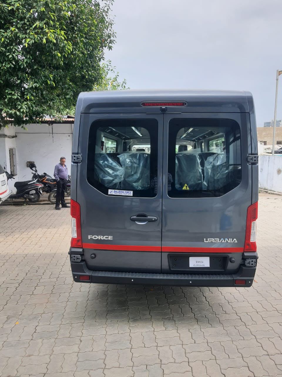 Urbania (20 Seater) image 5